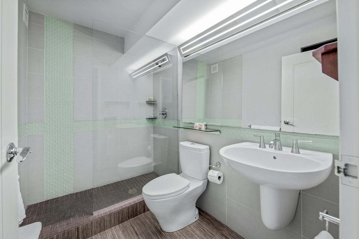 Mainland_Garden_View_King_Room-8