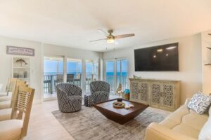 The living area of a Siesta Key vacation rental close to local bars.