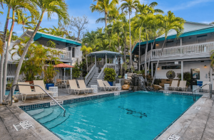 The pool area of a Key West boutique hotel to stay at for Brewfest.