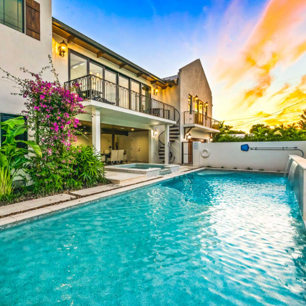 Luxury Vacation Rental Home in Sarasota Fl