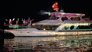 Sarasota Holiday Boat Parade of Lights